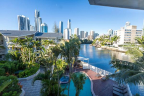 Surfers Del Rey, Surfers Paradise